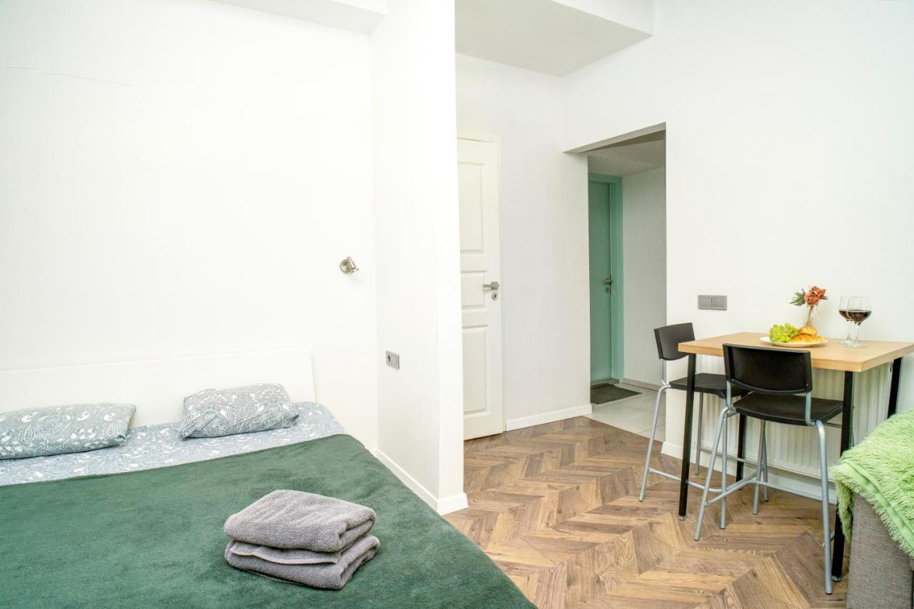 House 22A Studio Apartments Kaunas Bagian luar foto